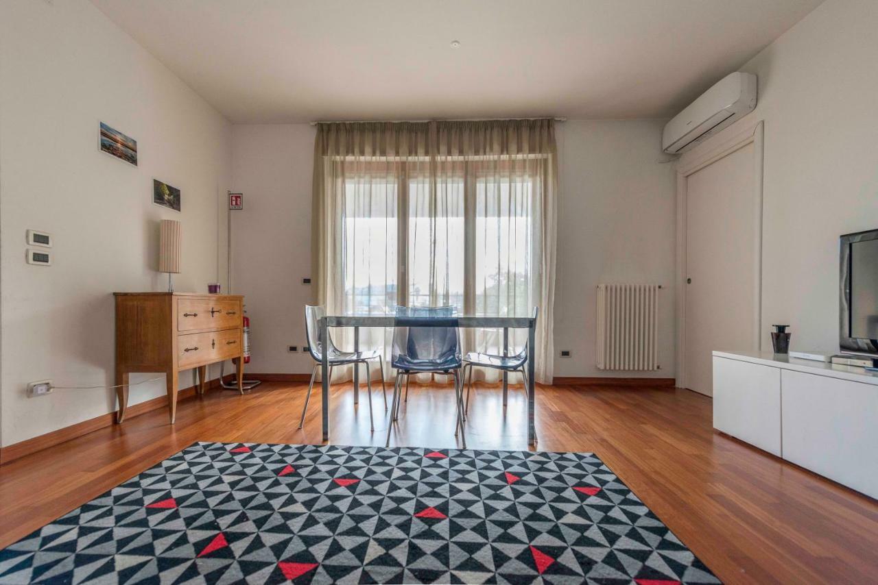 B&B Pierpy Appartamento Pescara Mare Buitenkant foto